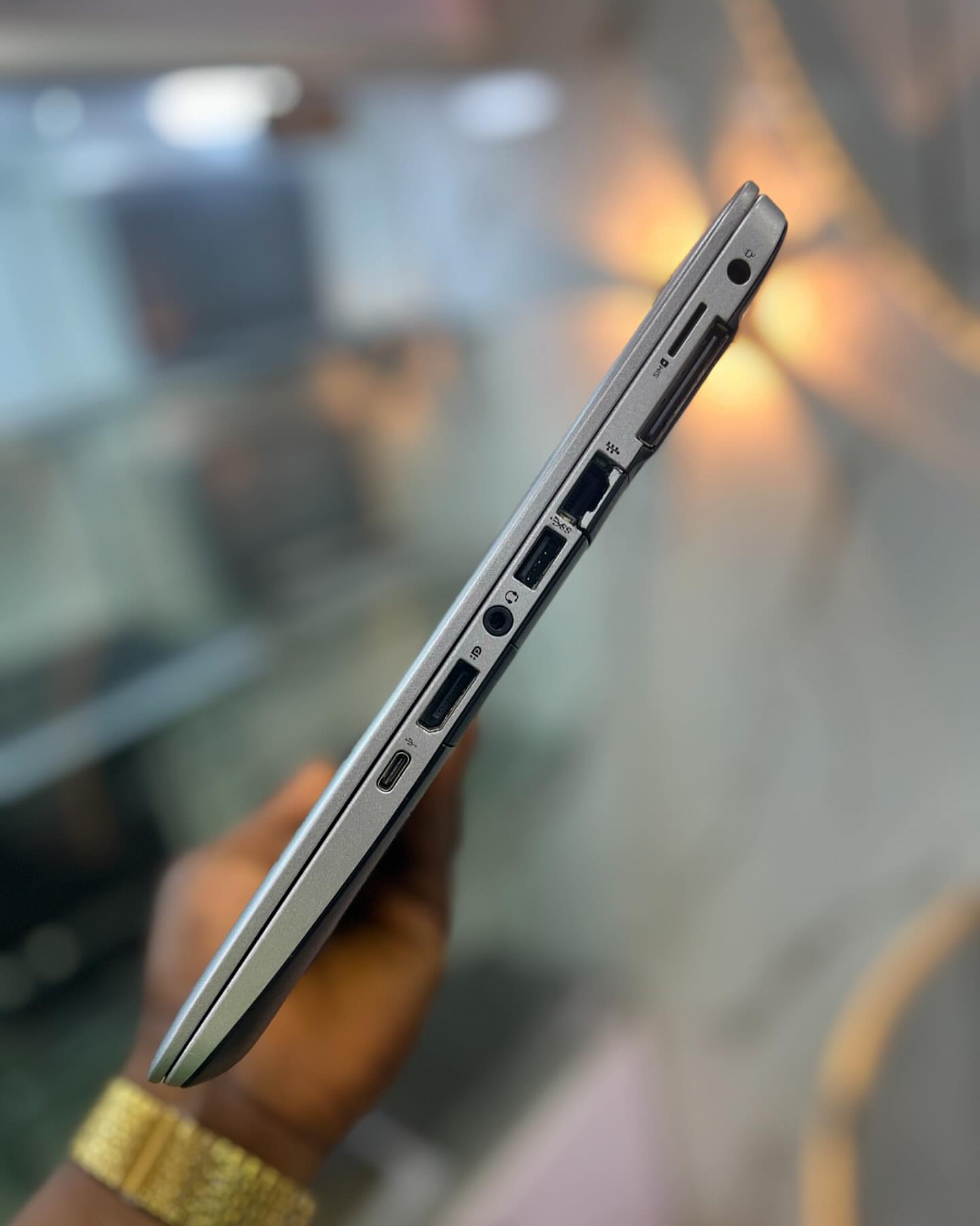 HP EliteBook 840 G4 - Image 5